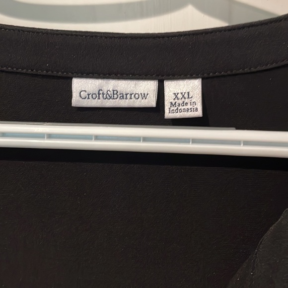 XXL beautiful black button up top - Picture 3 of 6